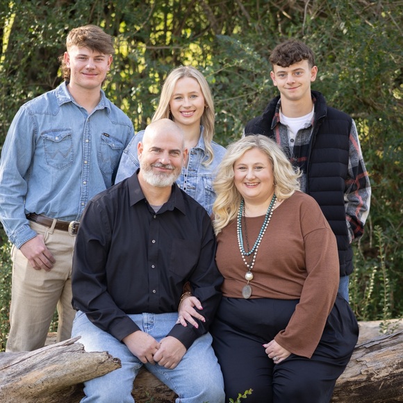 Meet your Posher, Brandi - Picture 4 of 5